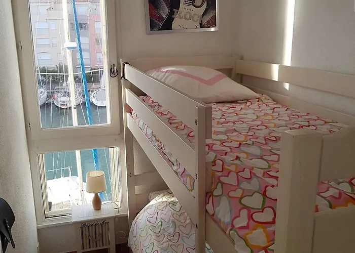 T2 Cabine, Parking Prive, Lave-linge, A 100m Plage, Pour Famille - Fr-1-702-15 * Agde